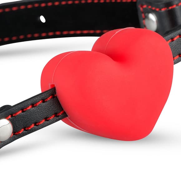Силиконовый к�ляп в виде сердца Whipped - Heart Ball Gag