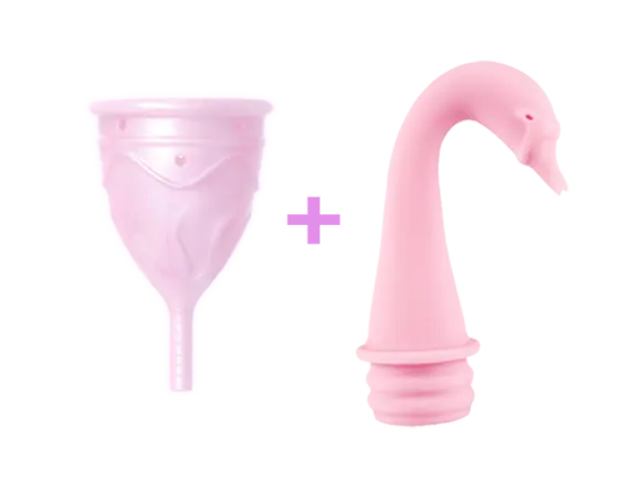Менструальная чаша Femintimate Eve Cup размер S с переносным душем, диаметр 3,2см
