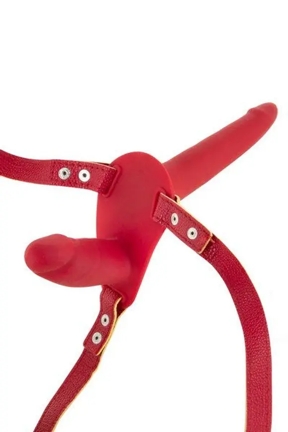 �Двойной страпон Fetish Tentation Strap-On with Double Dildo Red