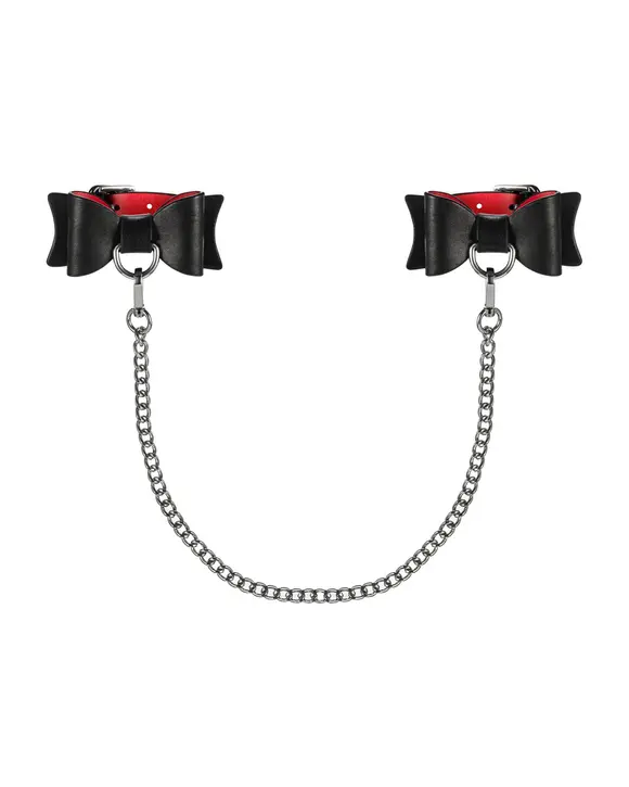 Кожаные наручники-банты с длинной цепью Obsessive A745 cuffs, черно-красные, длинная цепь