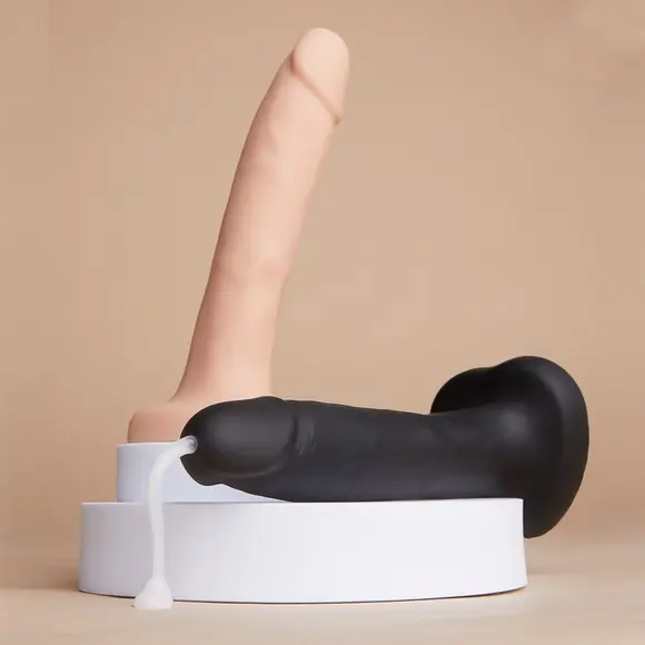 Кончающий фаллоимитатор Strap-On-Me Squirting Cum Dildo Realistic Black, диам. 3,5 см, силикон