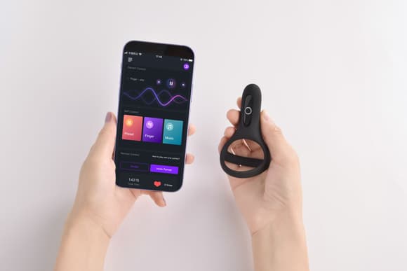 Двойное эрекционное кольцо Fun Town Rise Black, управление со смартфона