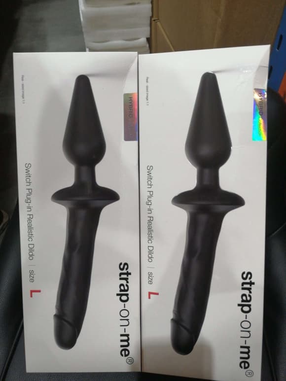 Анальна пробка з дилдо Strap-On-Me SWITCH PLUG-IN REALISTIC DILDO BLACK - L  (м'ята упаковка)