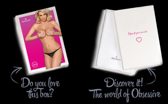 Кружевные танга с двумя отверстиями Obsessive 831-THC-1 crotchless thong L/XL, черные, бантики