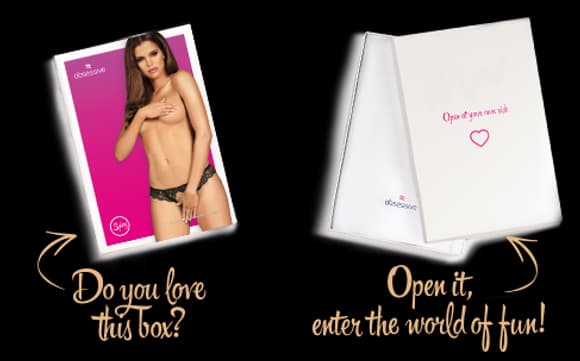 Мереживні танга з доступом Obsessive Contica crothchles thong S/M, чорні