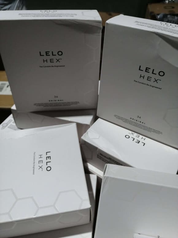 Презервативы LELO HEX Condoms Original 36 Pack (мятая упаковка!!!)