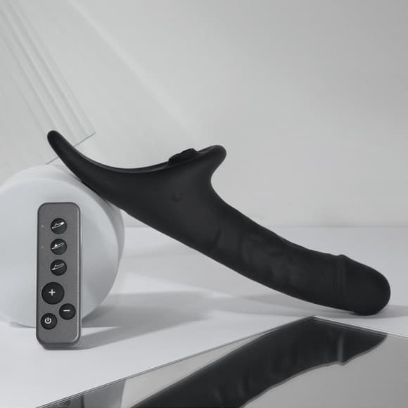 Вибронасадка для страпона с вакуумной стимуляцией Strap-On-Me Multi Orgasm Realistic Dildo M Black
